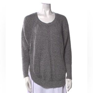Rue21 Heather Gray Scoop Neck Sweater Size M